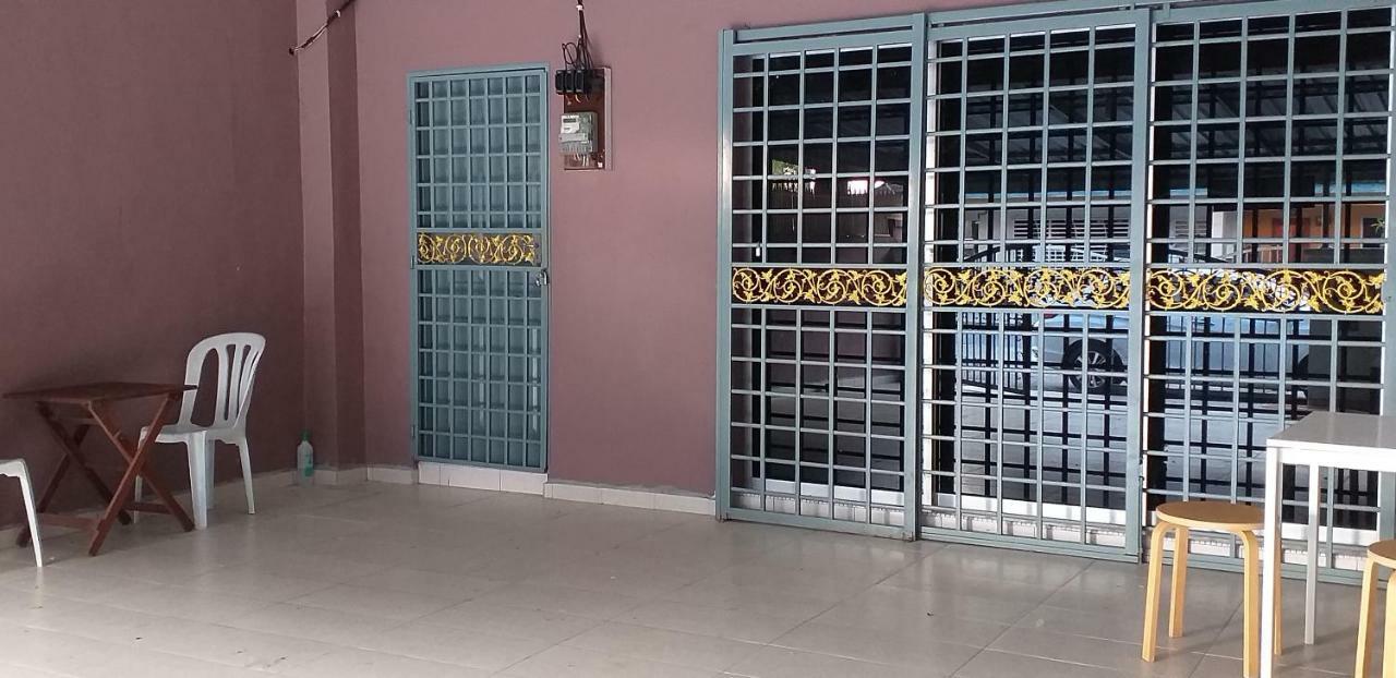 AsSalam Homestay Seri Iskandar Bagian luar foto